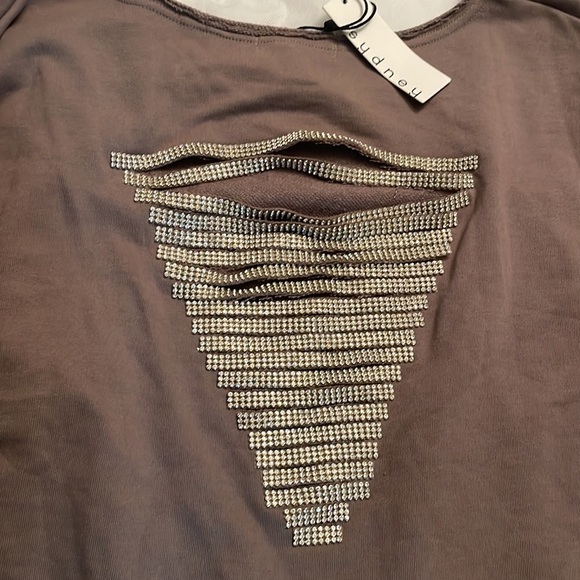 NWT Boutique Open Back Crystal Embellished Sweatshirt Sweater Olive Brown Size L - Picture 9 of 10